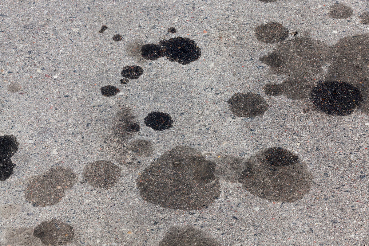 ölflecken pflaster entfernen, Öl und Ölflecken von Beton Asphalt so geht